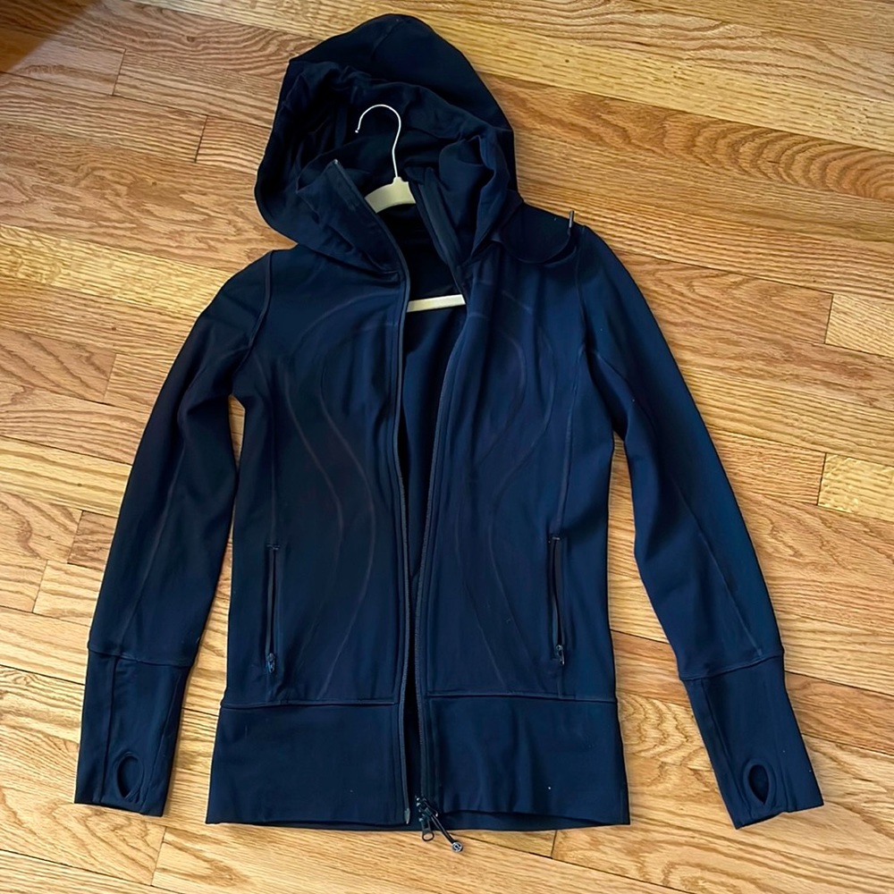 Lululemon size 4 zippered hoodie jacket running black
